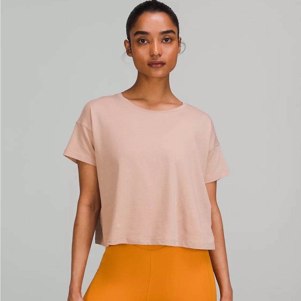 Cates T Lululemon